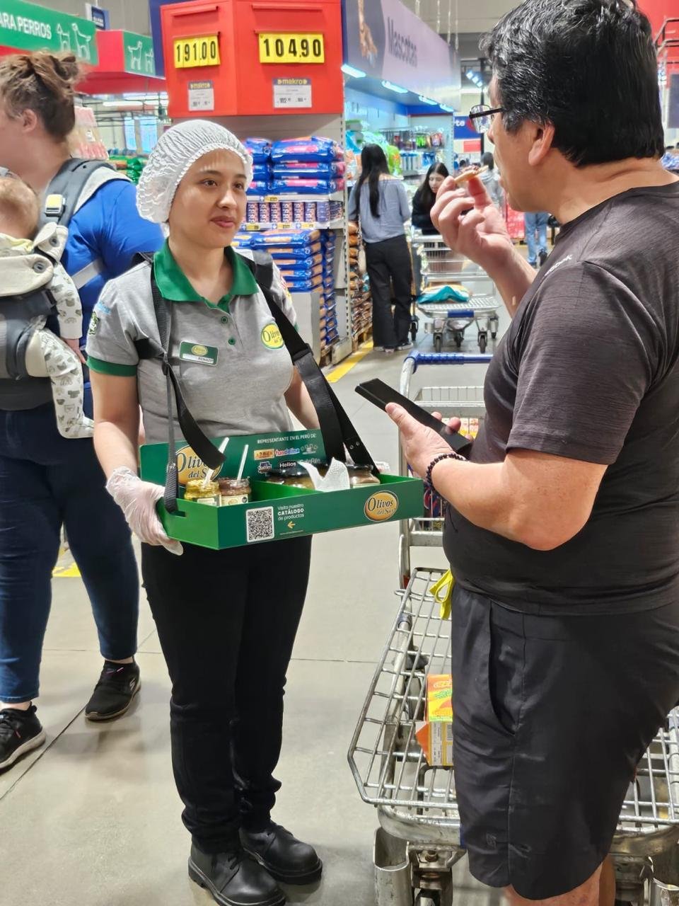 Promotora Olivos degustación